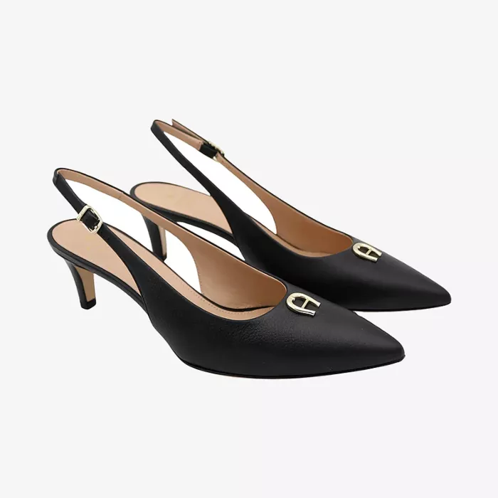 Aigner Madonna 7C Pumps — view 1