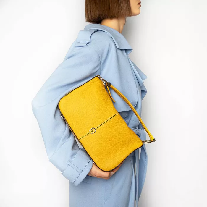 Shop Savannah Handbag M | AIGNER KSA