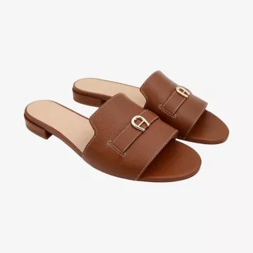 Aigner صندل أرييل 1 إيه — عرض 1