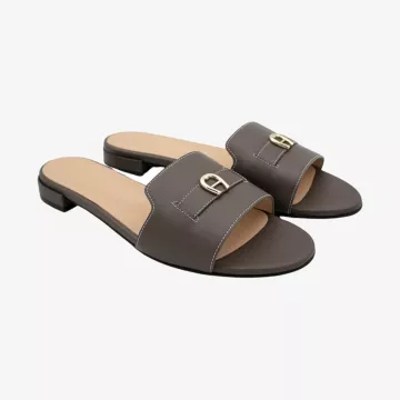 Aigner صندل أرييل 1 إيه — عرض 1