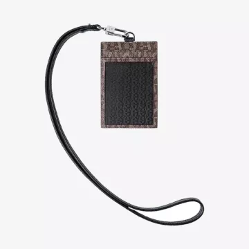 Aigner محفظة بايسكز لبطاقة الهوية مع حزام