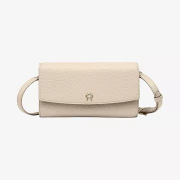 Aigner Farah Wallet On Chain — view 1